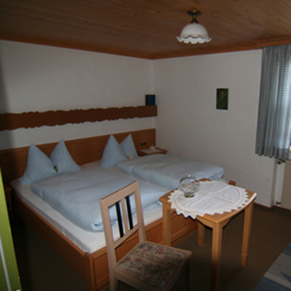 Wohnung 1: Schlafzimmer